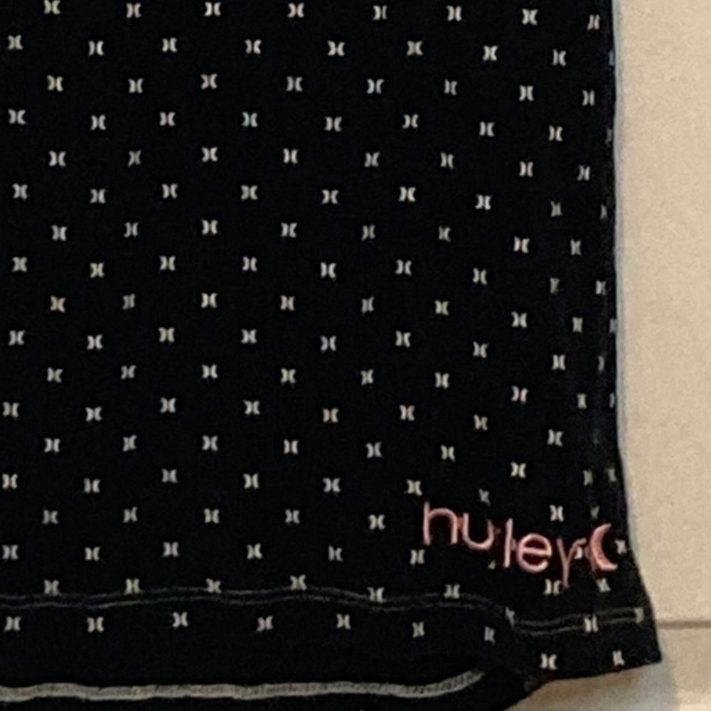 Hurley Monogram Tank - Picture 2 of 4